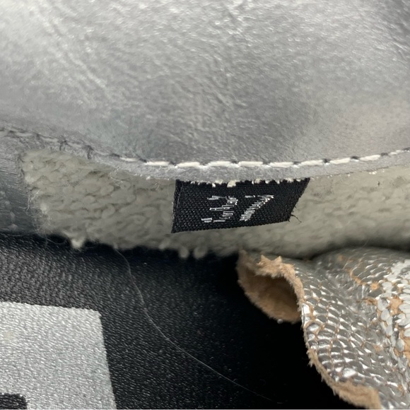 P448 John Glitter Low Top Sneaker - Picture 14 of 16